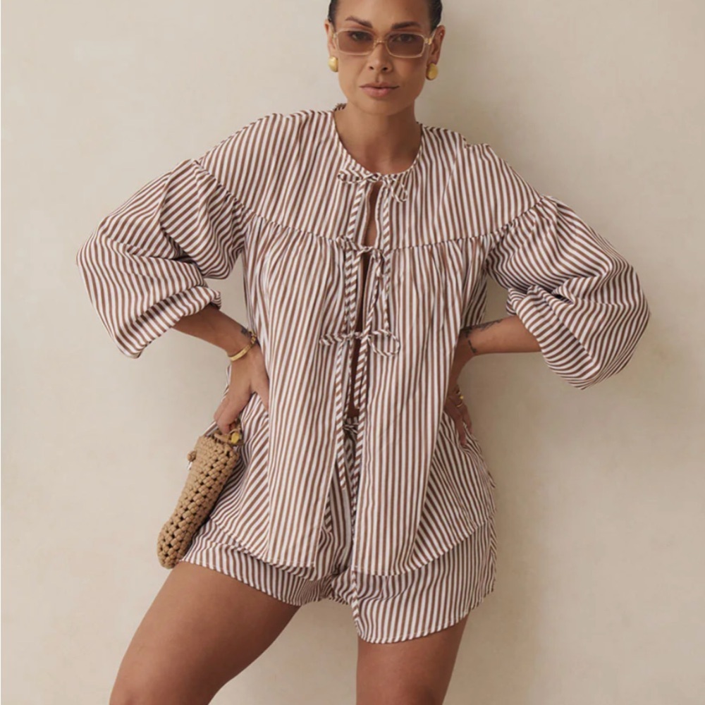 Sabo Skirt Striped Blouse in Brown and White